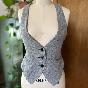 BDG Grey & black vest